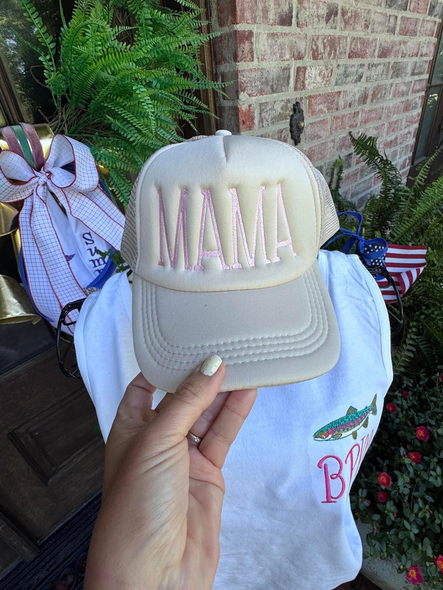 Custom Embroidered MAMA w/chain